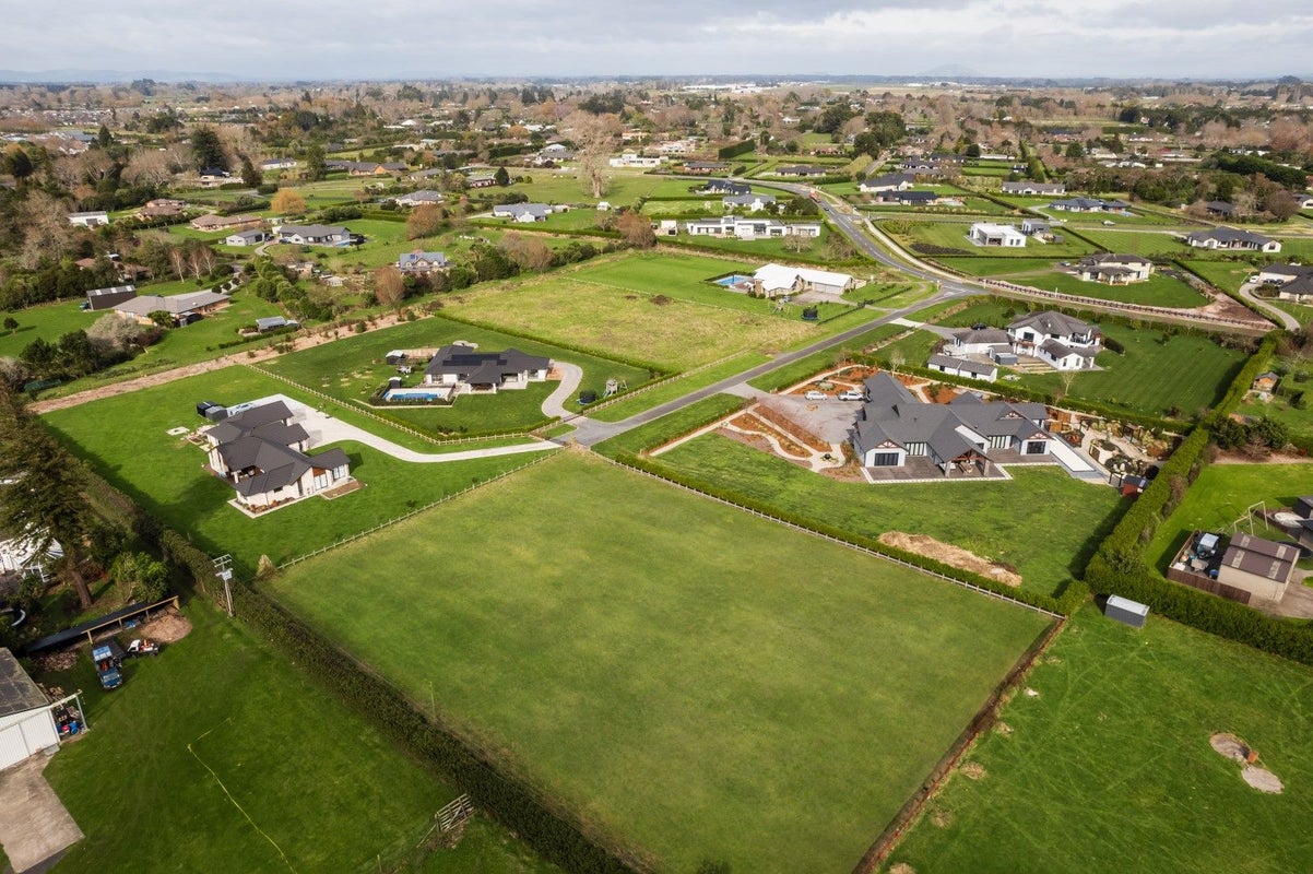 5 Figgmartin Lane, Tamahere, Hamilton - Carousel 2