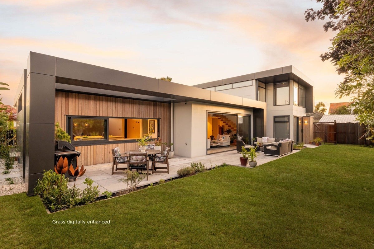 107 Hawthorne Street, Strowan, Christchurch - Carousel 1