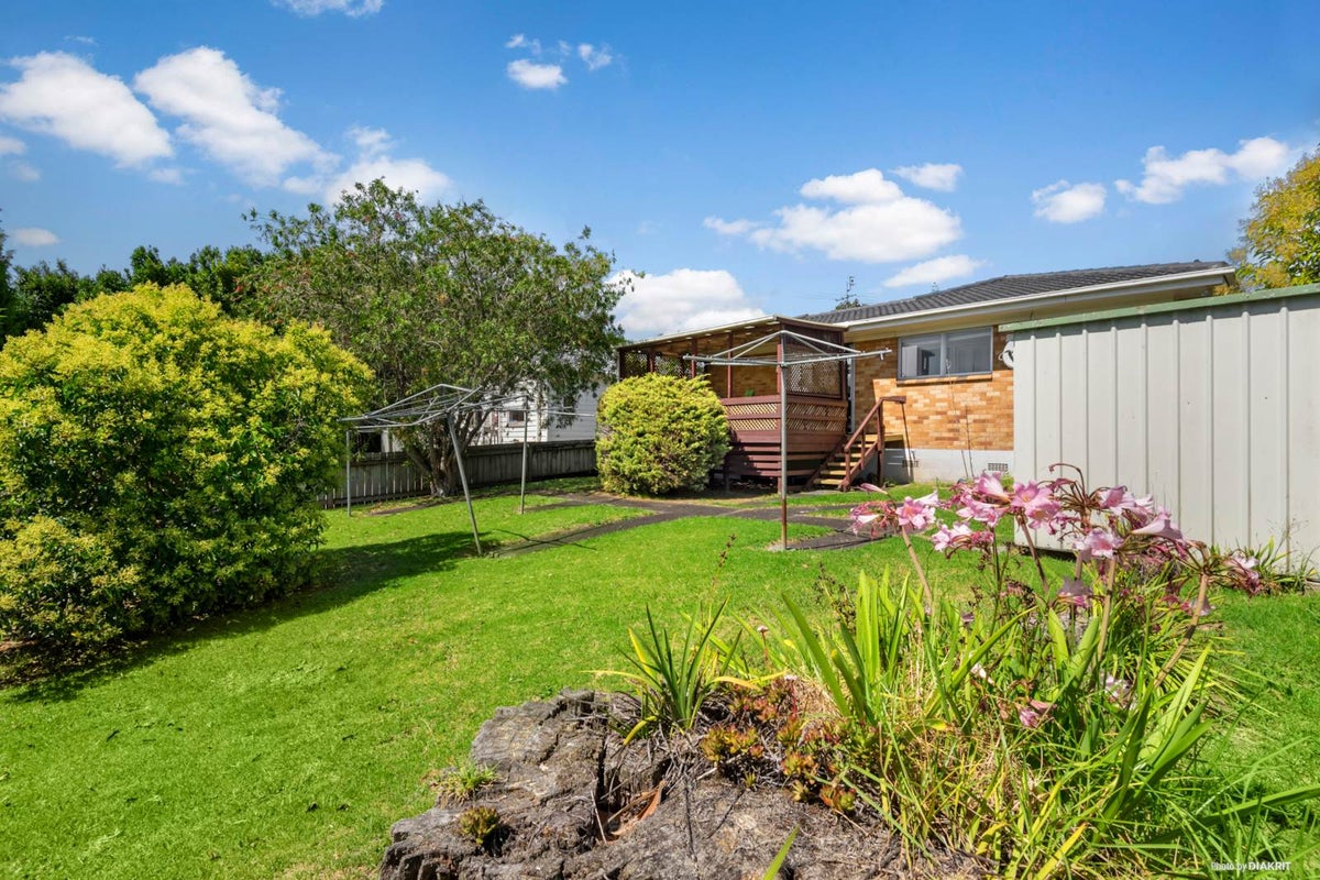 4/113 Seabrook Avenue, New Lynn, Auckland - Carousel 1