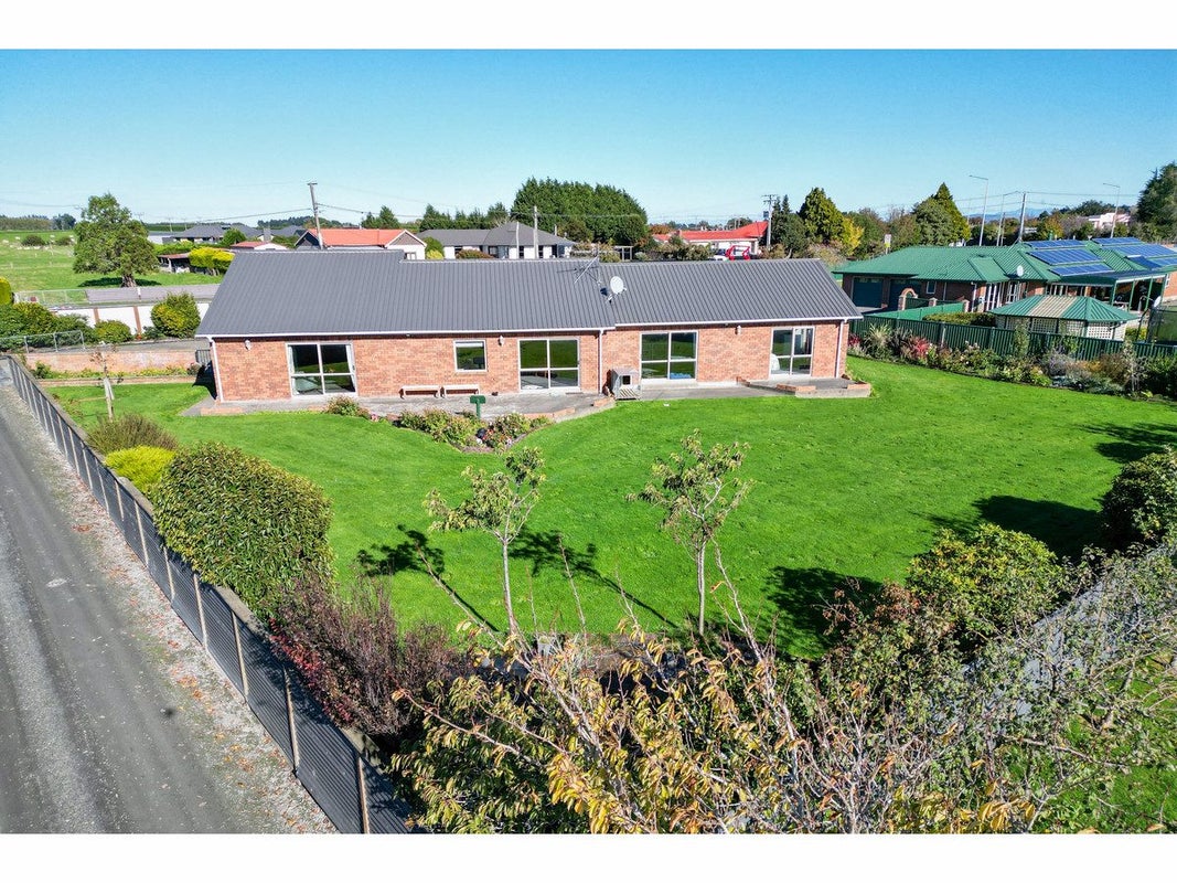 33 Oteramika Road, Rockdale, Invercargill - Carousel 36