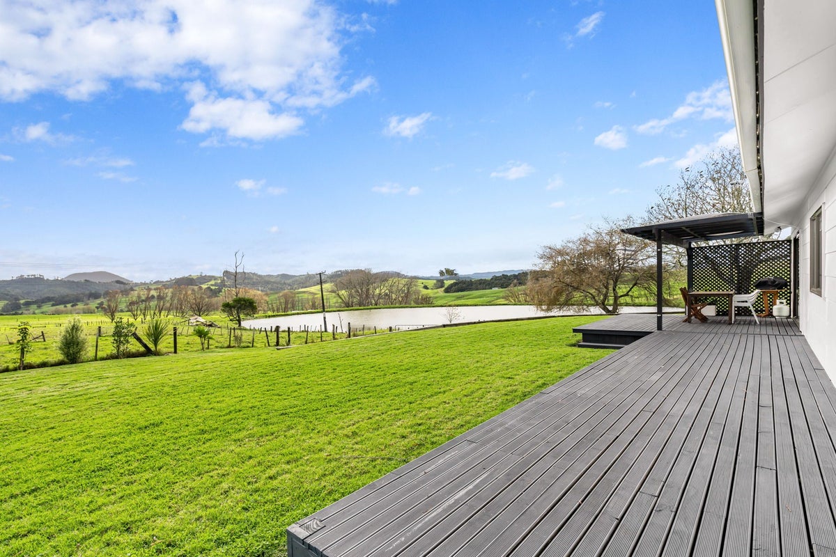 688 Maungakaramea Road, Whangarei - Carousel 1