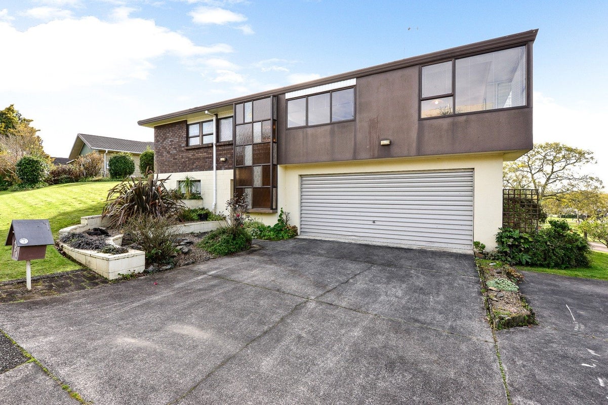 48A Amanda Avenue, Dinsdale, Hamilton - Carousel 2