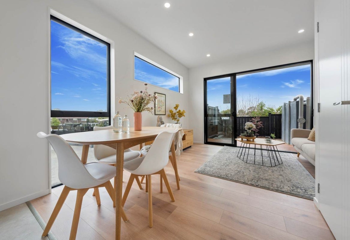 2/82 Rosewarne Crescent, Glendene, Auckland - Carousel 2