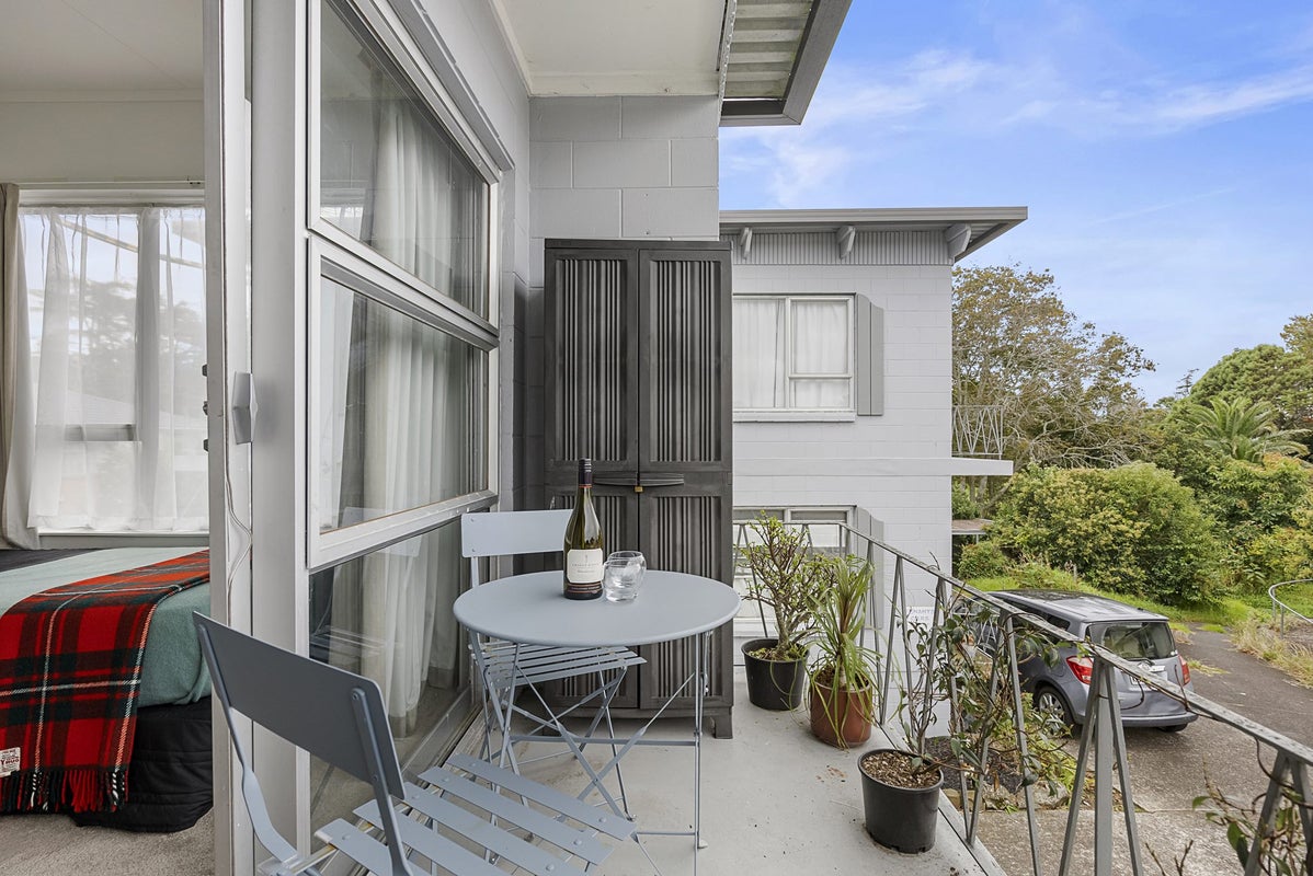 6/7 Begbie Place, Sandringham, Auckland - Carousel 2