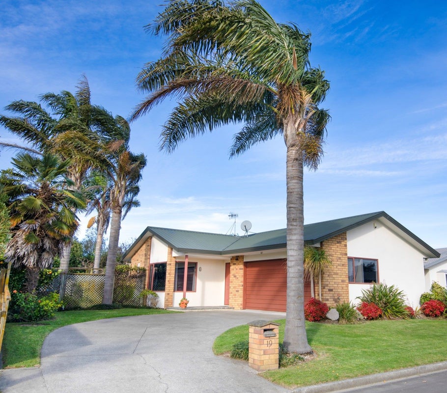 19 Bucksburn Place, Greenmeadows, Napier - Carousel 1