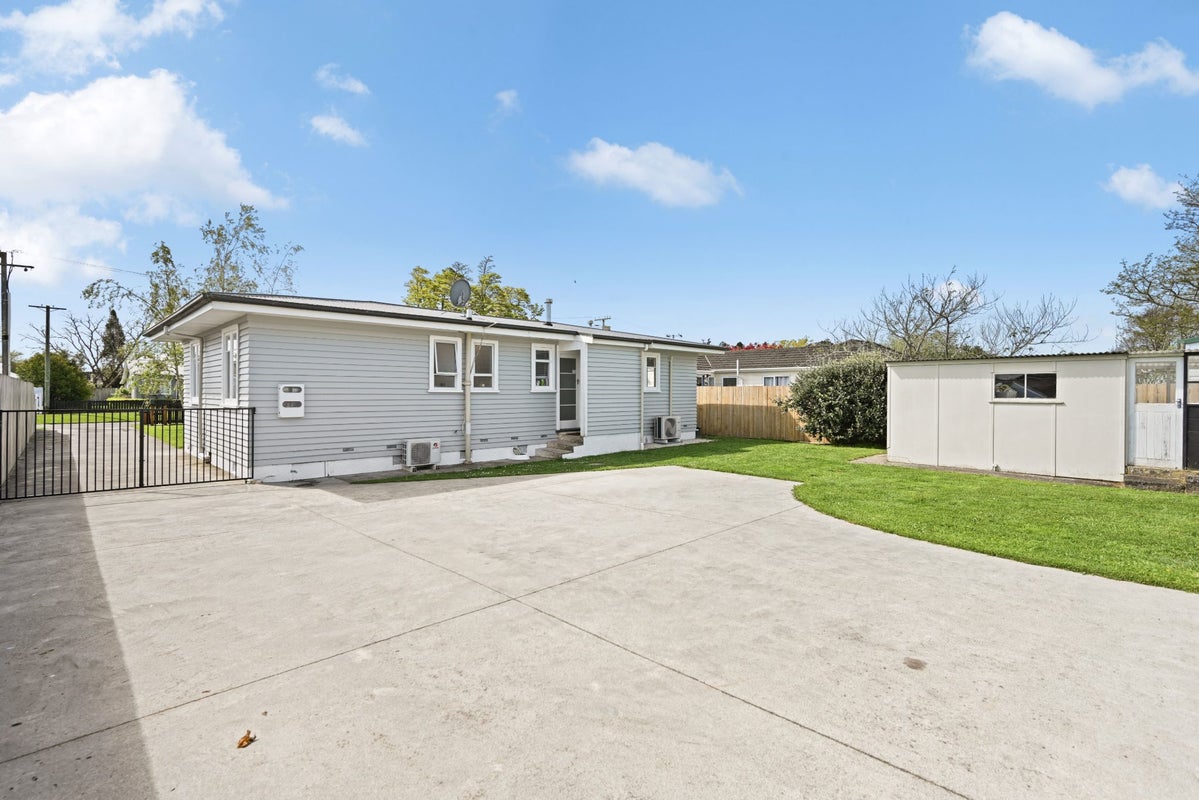 26 Oxford Street, Fairfield, Hamilton - Carousel 17