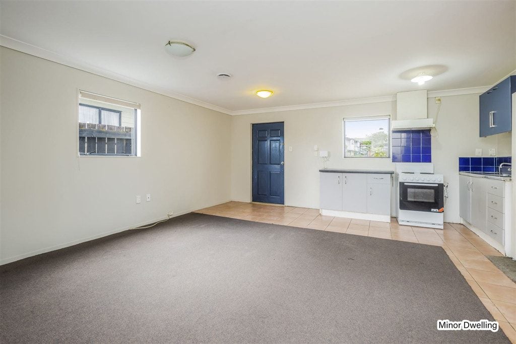 6 Rhine Place, Weymouth, Auckland - Carousel 2