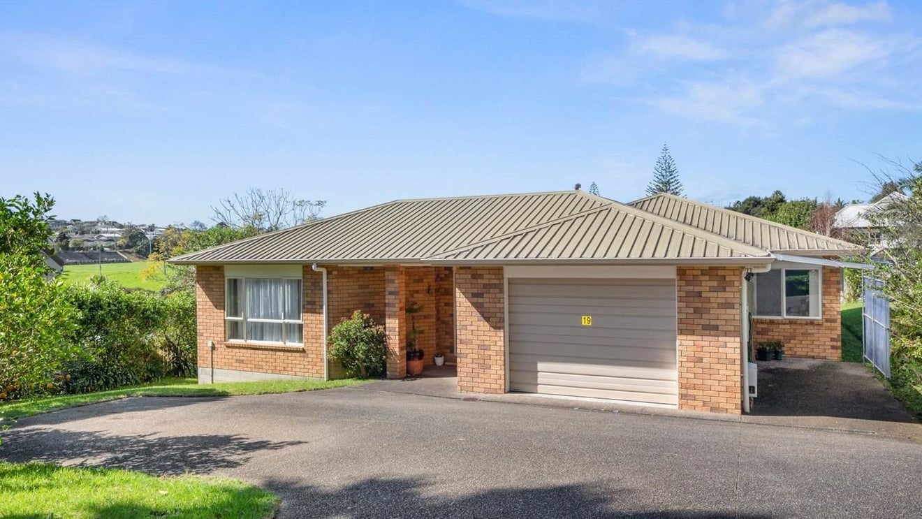 19 John Court Street, Birkenhead, Auckland - Carousel 1