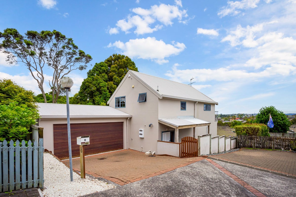 8/485 Don Buck Road, Massey, Auckland - Carousel 1