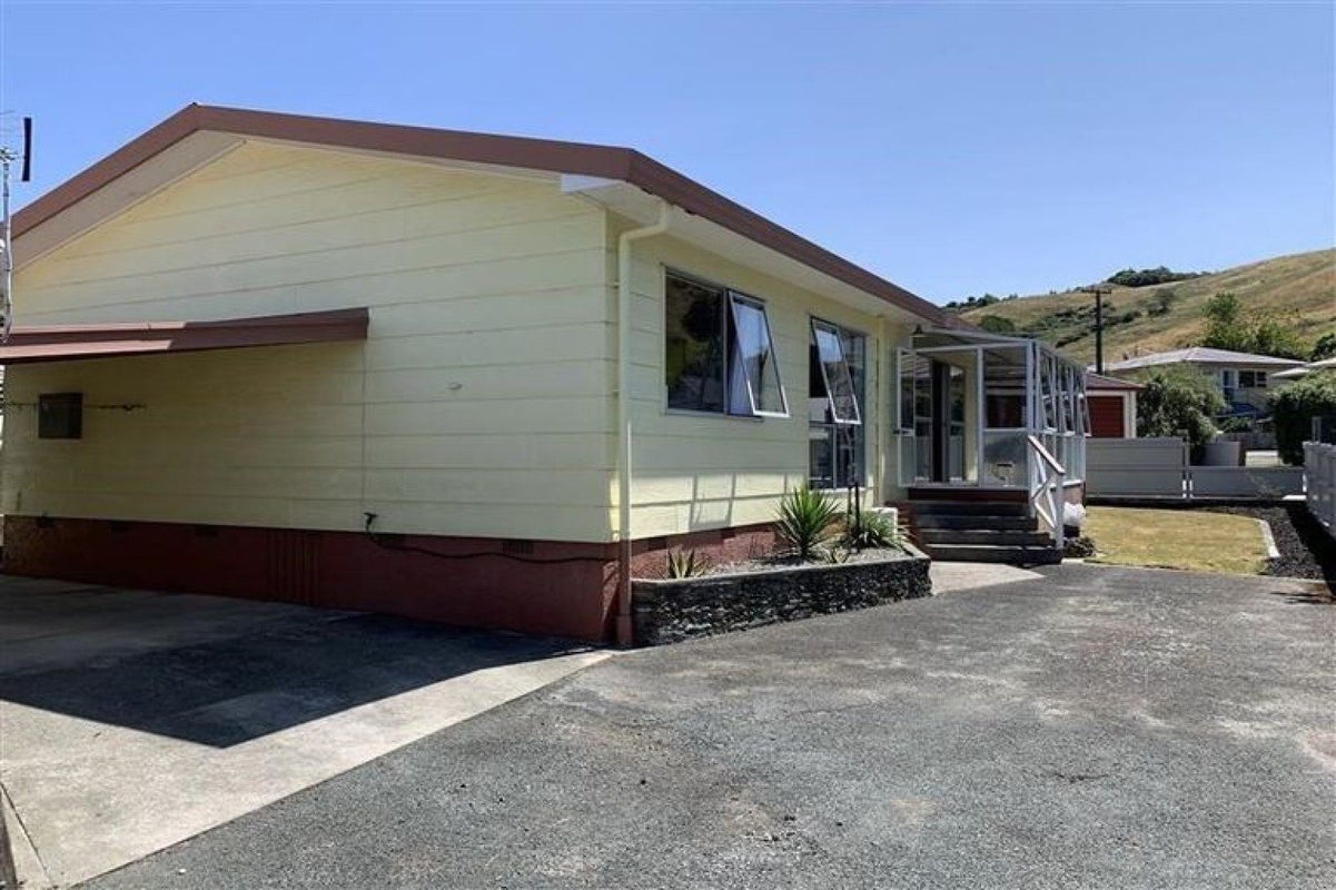 2/12 Murphy Street, Toi Toi, Nelson - Carousel 1