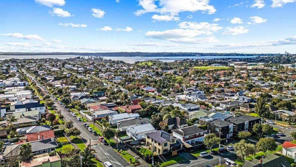 6B Tui Street, Point Chevalier, Auckland - Carousel 26