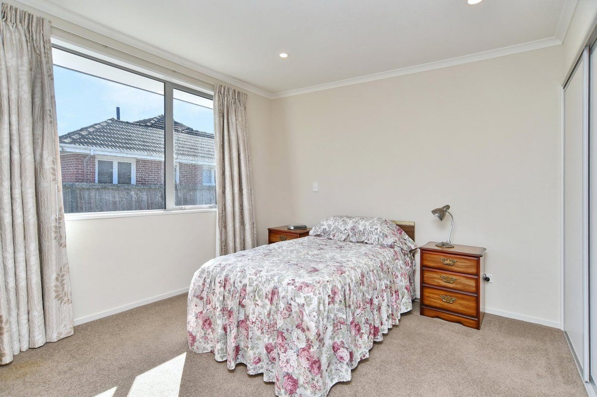 2/62 Vivian Street, Burwood, Christchurch - Carousel 2