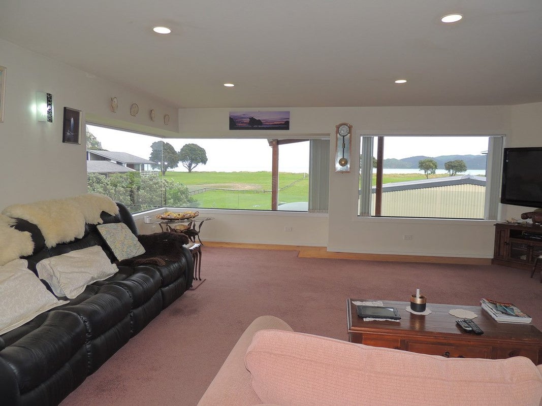 9 Bill Nolan Place, Mahia - Carousel 2
