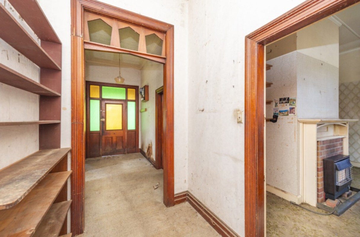 11 Muir Street, Gonville, Whanganui - Carousel 2