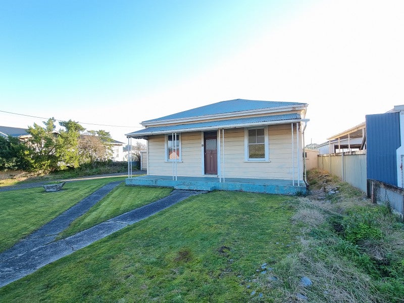10 Reid Street, Blaketown, Greymouth - Carousel 1