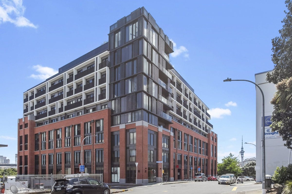 309/59 France Street South, Newton, Auckland - Carousel 2