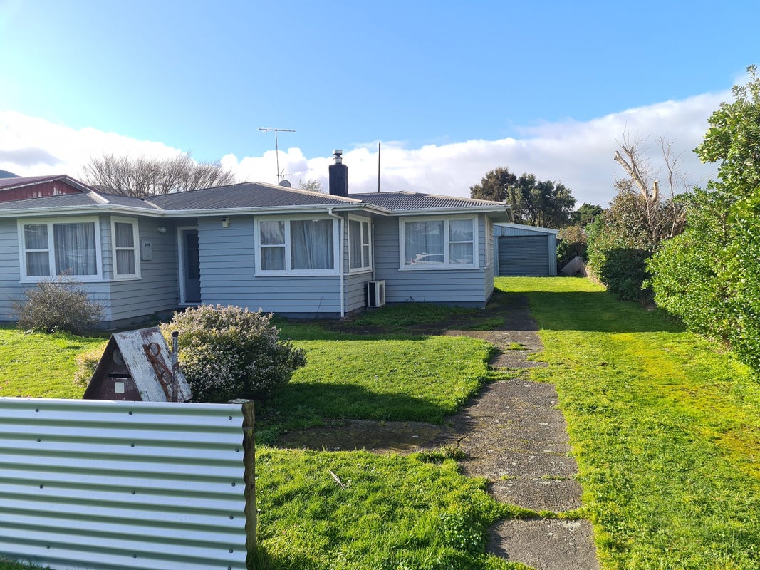 71 Brandon Street, Featherston - Carousel 18
