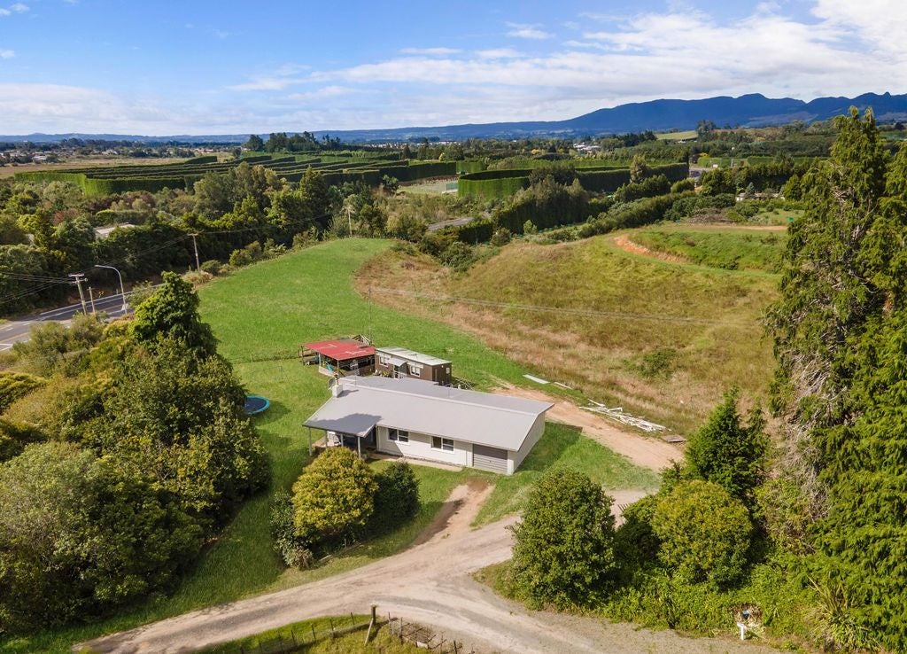 285 State Highway, Tahawai - Carousel 1