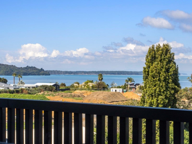 134 Athenree Road, Athenree, Katikati - Carousel 1