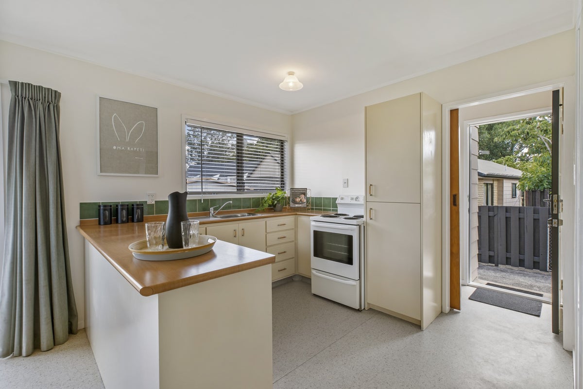 11 Krippner Place, Dinsdale, Hamilton - Carousel 2