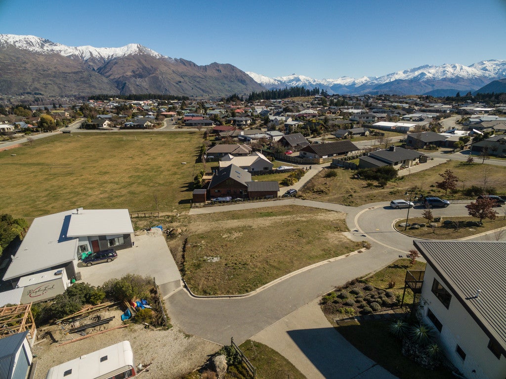 6 Ansted Place, Wanaka - Carousel 1