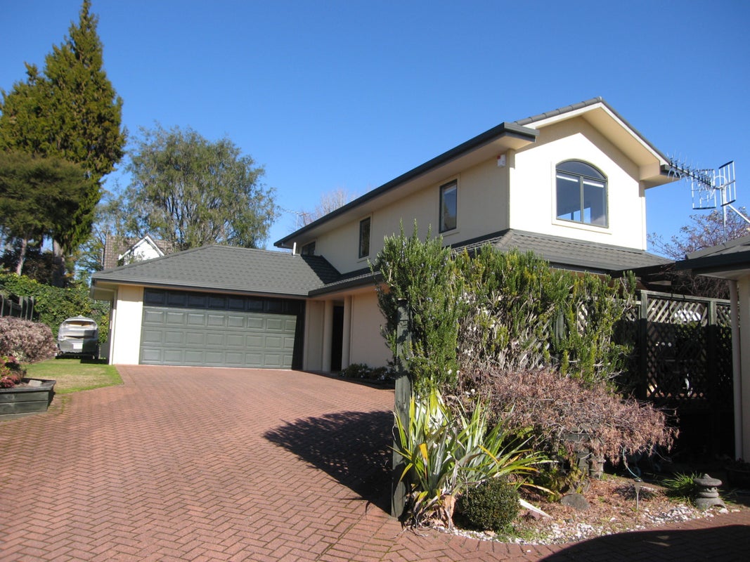 26A Devon Street, Glenholme, Rotorua - Carousel 1