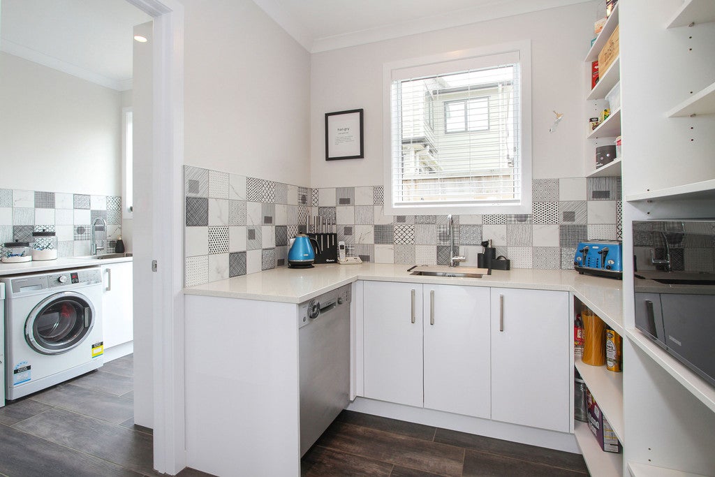 12 Old Mill Road, Silverdale, Silverdale - Carousel 26