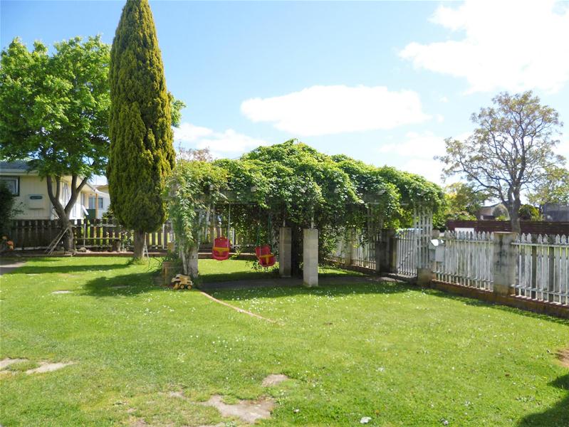 12 Burton Crescent, Flaxmere, Hastings - Carousel 2