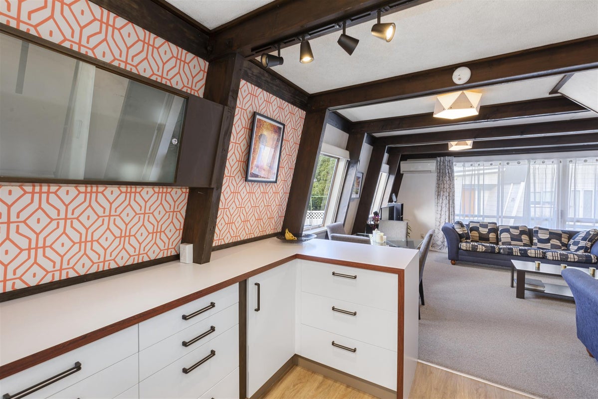 39A LONDON RD, KOROKORO, LOWER HUTT - Carousel 2
