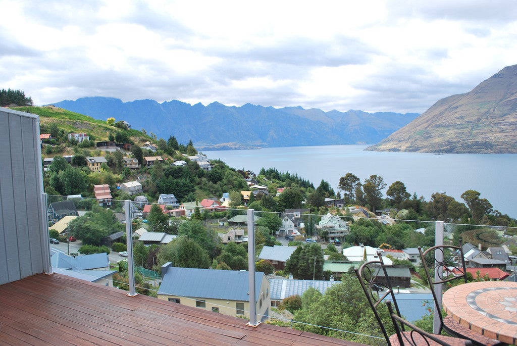 2/70 Dart Place, Fernhill, Queenstown - Carousel 2