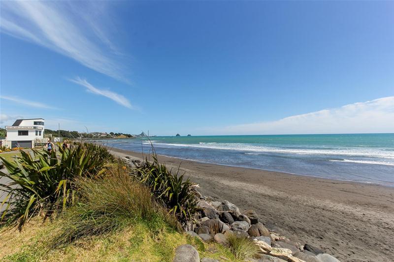 12 Nobs Line, Strandon, New Plymouth - Carousel 24