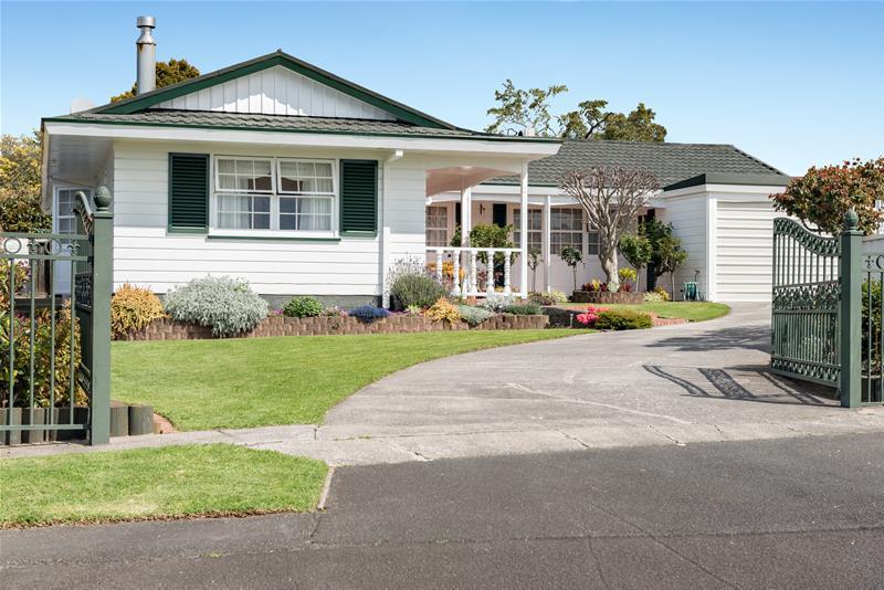 33 Claremont Terrace, Otumoetai, Tauranga - Carousel 2