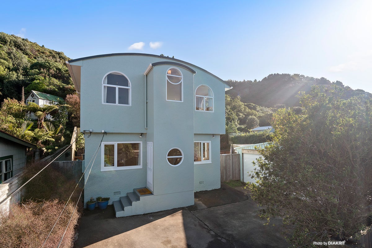 89 Happy Valley Road, Owhiro Bay, Wellington - Carousel 2