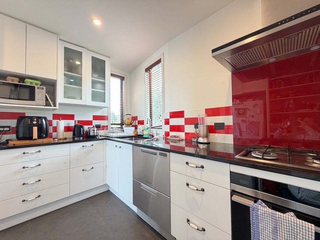 87 Woodridge Drive, Woodridge, Wellington - Carousel 2