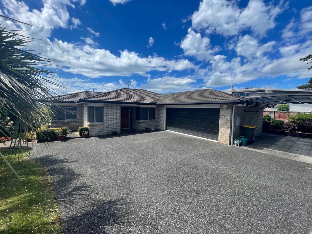 63 Highfields Drive, Katikati, Katikati - Carousel 1