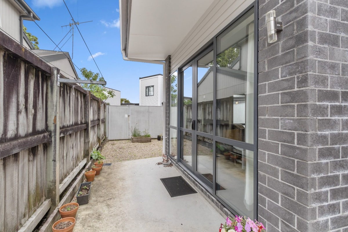 6/189 Massey Street, Frankton, Hamilton - Carousel 16