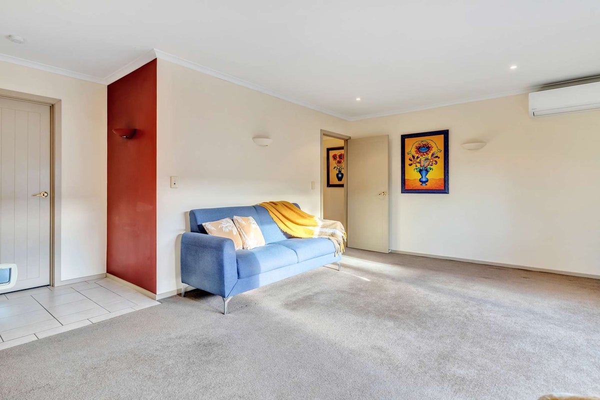 20 Golden Courie Close, Papamoa Beach, Papamoa - Carousel 2