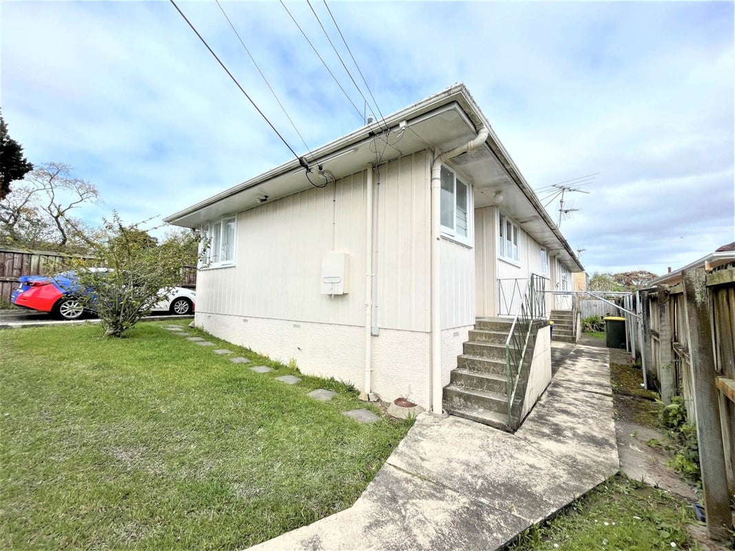 1/35 Gardner Avenue, New Lynn, Auckland - Carousel 1