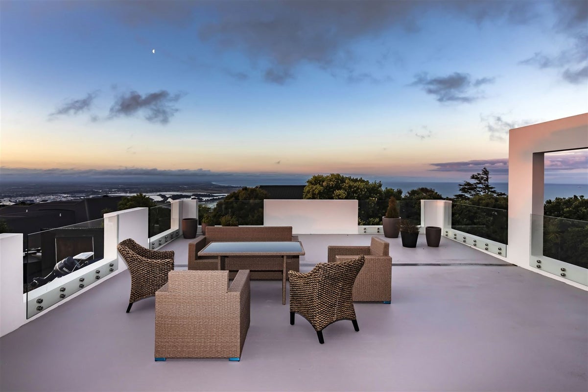 8 Kaikoura View, Mount Pleasant, Christchurch - Carousel 2