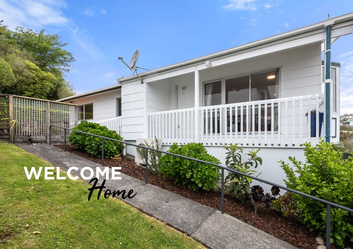 10 Kaitangata Crescent, Kelson, Lower Hutt - Carousel 1