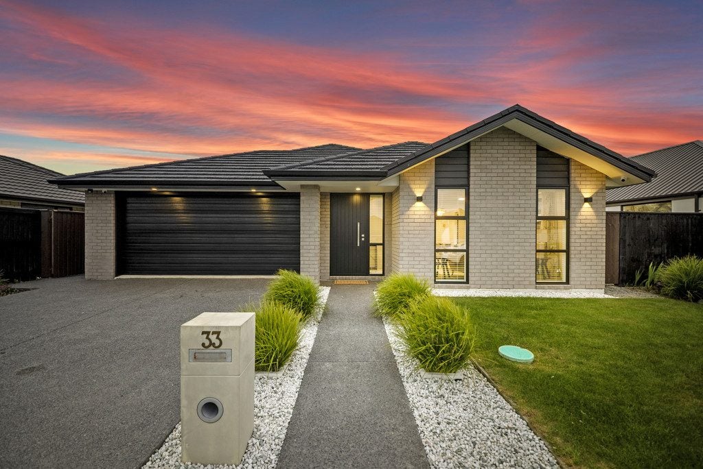 33 Whitburn Avenue, Halswell, Christchurch - Carousel 1