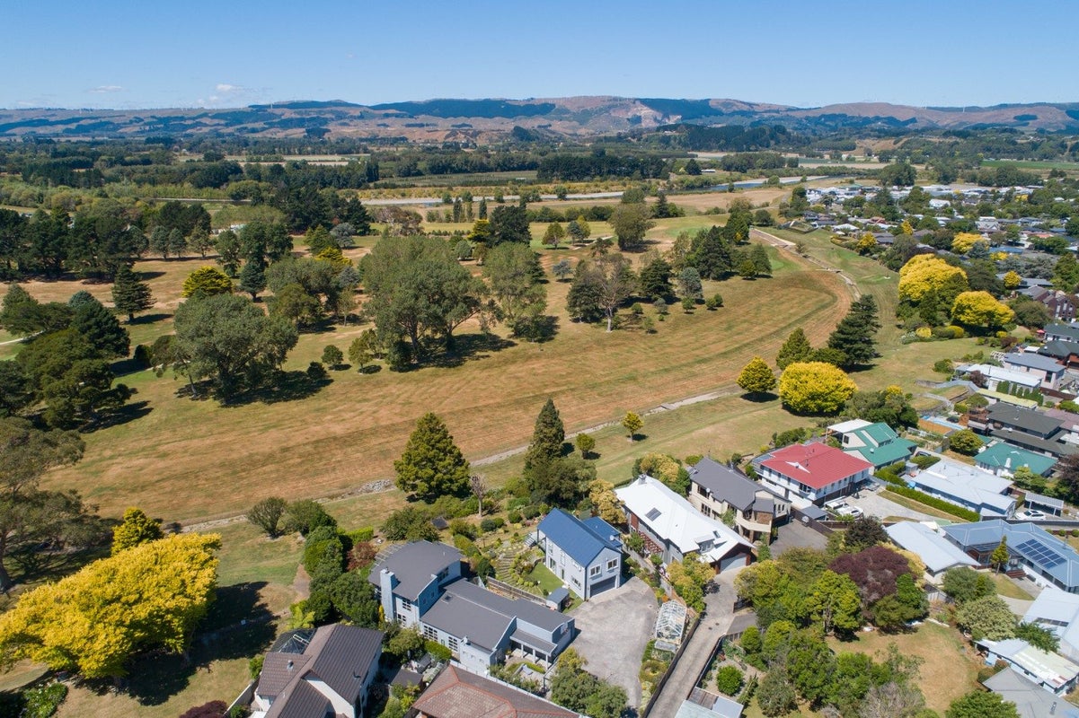 3 Windsor Street, Terrace End, Palmerston North - Carousel 16