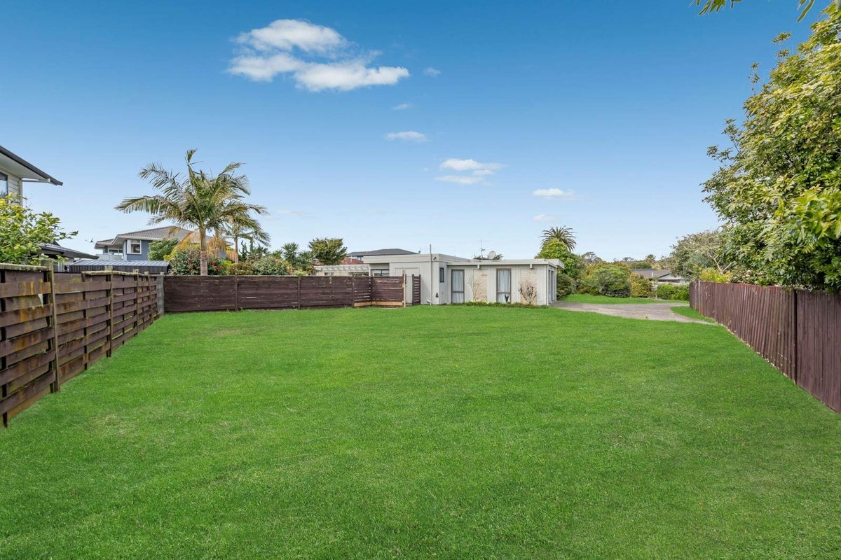 21A Bramley Drive, Farm Cove, Auckland - Carousel 27