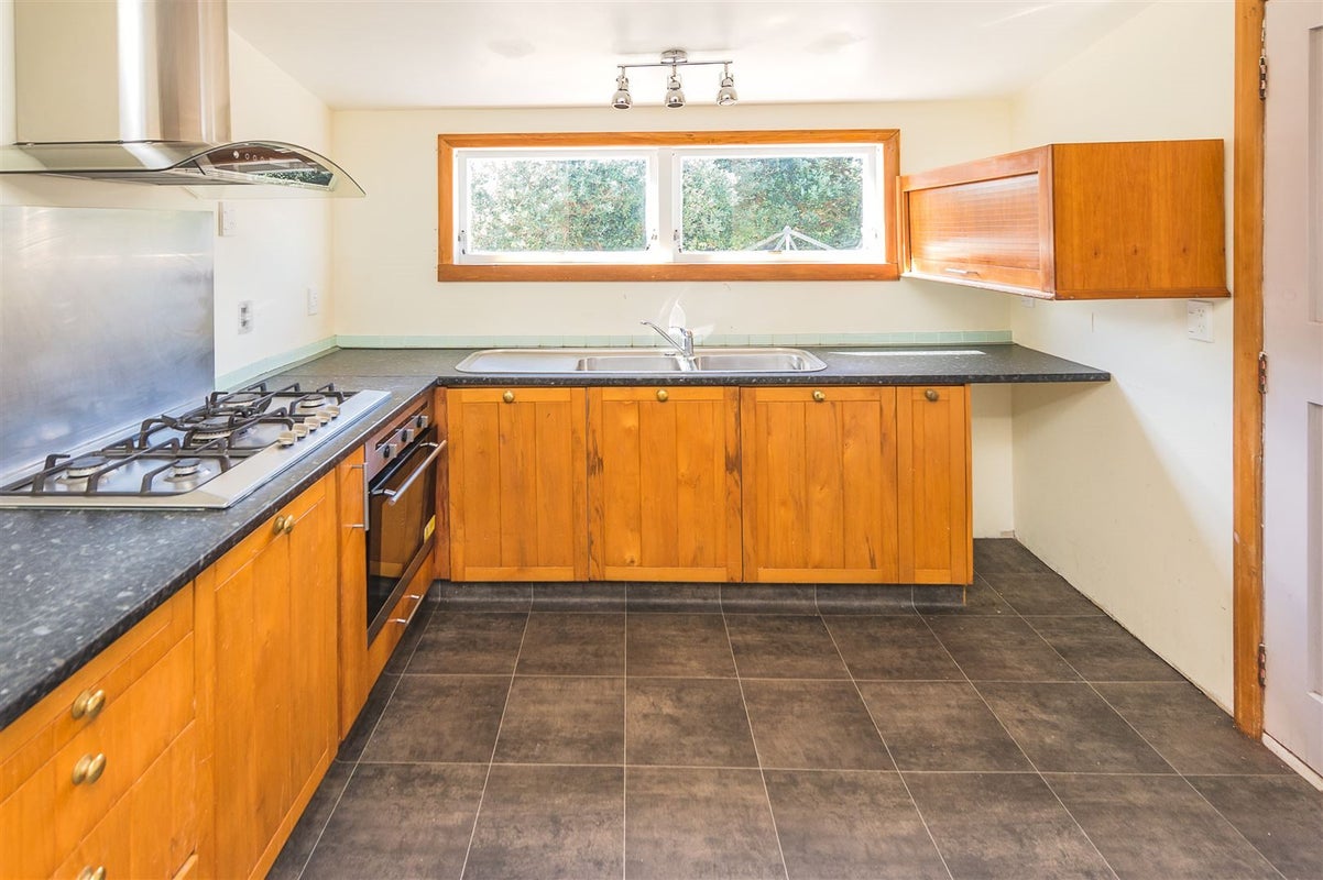36 Mosston Road, Castlecliff, Whanganui - Carousel 2