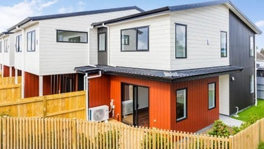 56F Cyclamen Road, Mangere, Auckland - Carousel 1