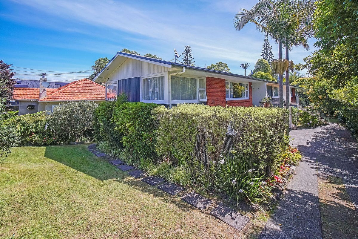 112 Riddell Road, Glendowie, Auckland - Carousel 1