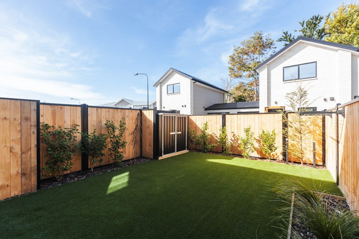 4/12 Matata Place, Dallington, Christchurch - Carousel 12