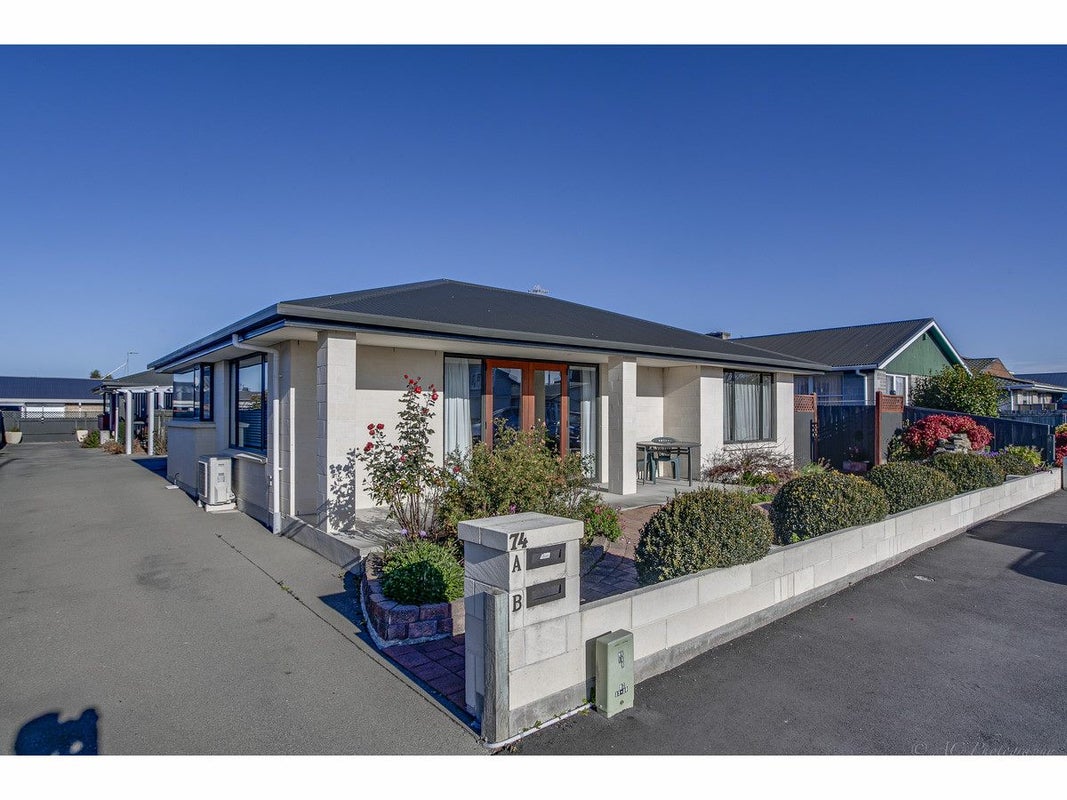 1/74 Elizabeth Street, Seaview, Timaru - Carousel 1