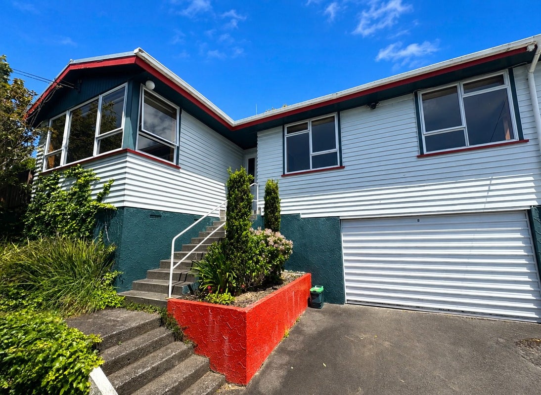 6 Whakawhiti Street, Marfell, New Plymouth - Carousel 1