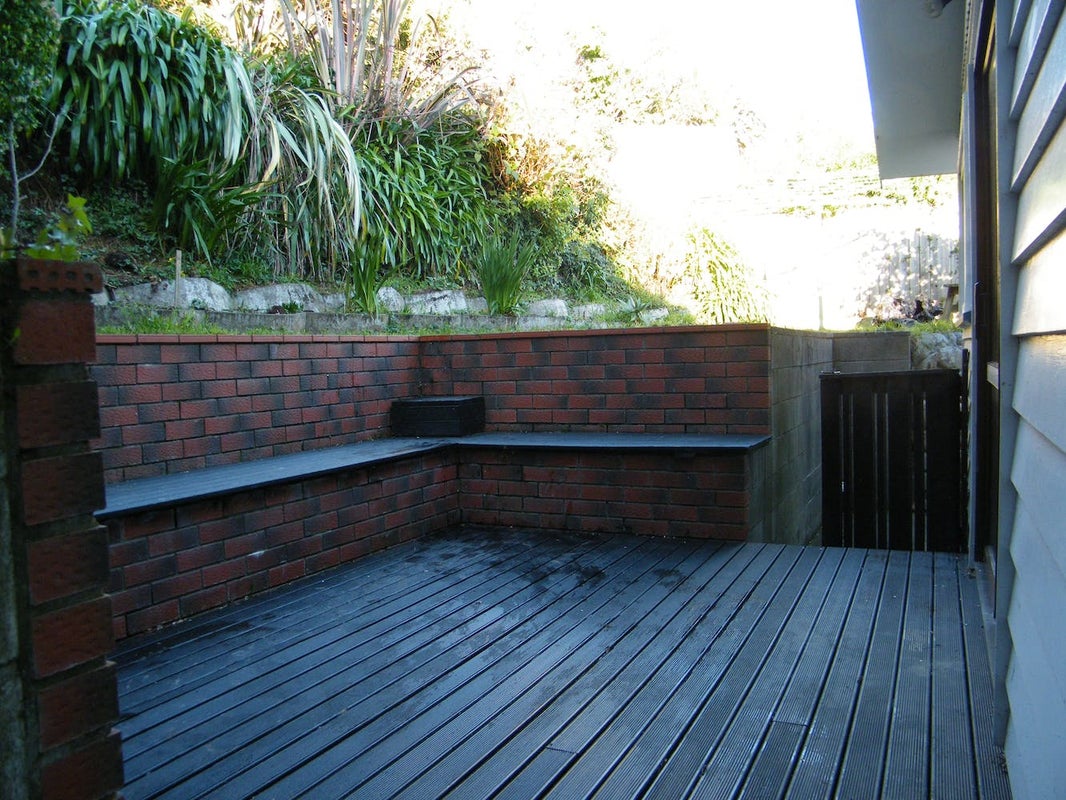 4 Epsom Way, Karori, Wellington - Carousel 1